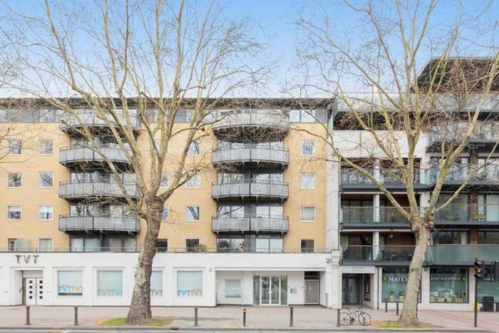 2 Bedroom Flat To Rent In Chiswick High Road, London, W4