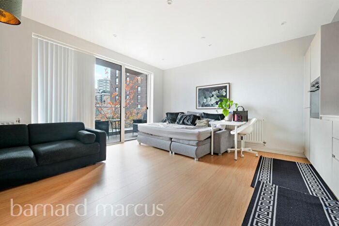 1 Bedroom Flat For Sale In Cherry Orchard Road, Croydon, CR0