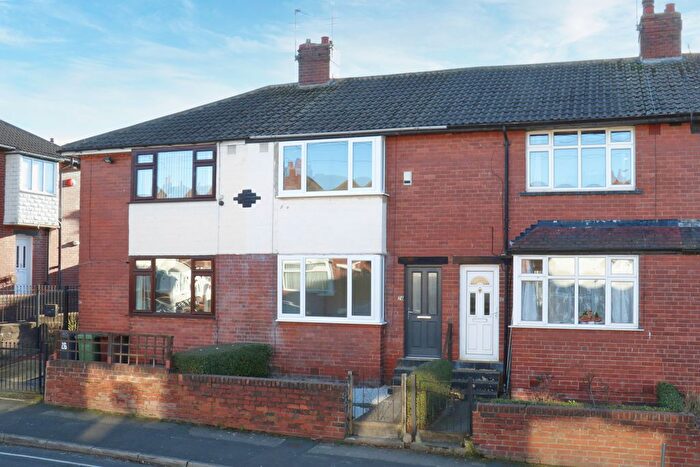 2 Bedroom Detached House To Rent In Nancroft Mount, Leeds, West Yorkshire, LS12