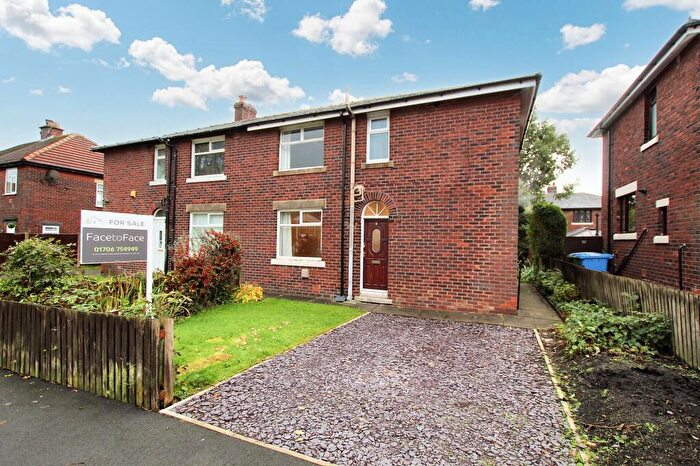 3 Bedroom Semi Detached House For Sale In Kirkstall Avenue, Littleborough, OL15