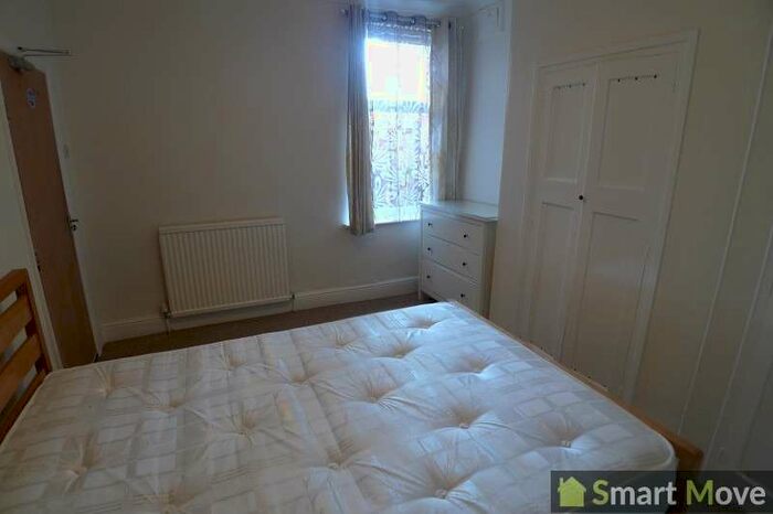 1 Bedroom Semi-Detached House To Rent In Eastfield Road, Peterborough, Cambridgeshire. PE1