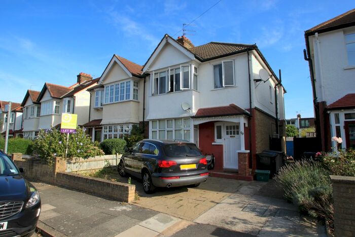 4 Bedroom Semi-Detached House To Rent In Norbiton Avenue, Norbiton, Kingston Upon Thames, KT1