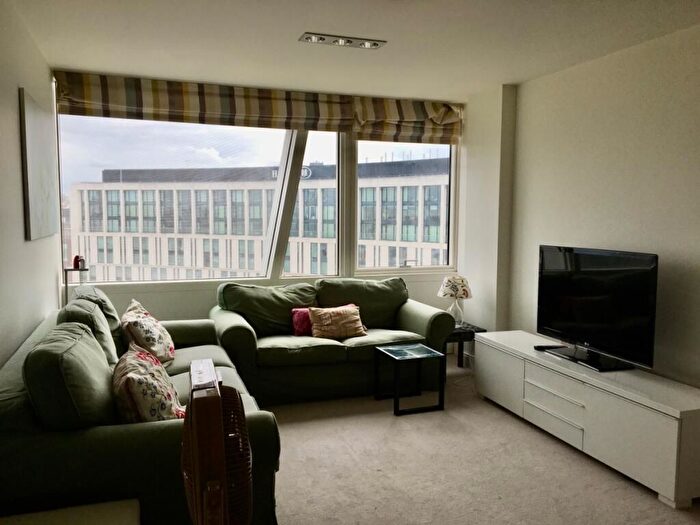 2 Bedroom Flat To Rent In Strand Street, Liverpool, L1