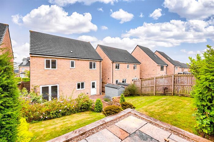 4 Bedroom Detached House For Sale In Warton Avenue, Lindley, HD3