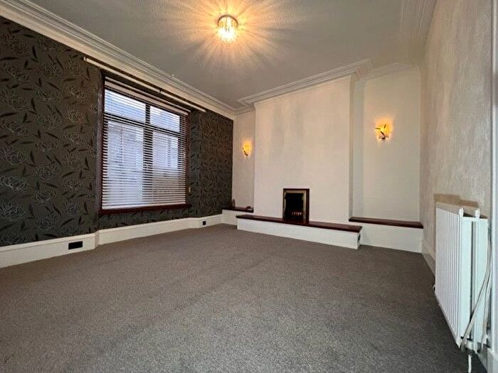 1 Bedroom Flat To Rent In Hutcheon Street, Rosemount, Aberdeen, AB25