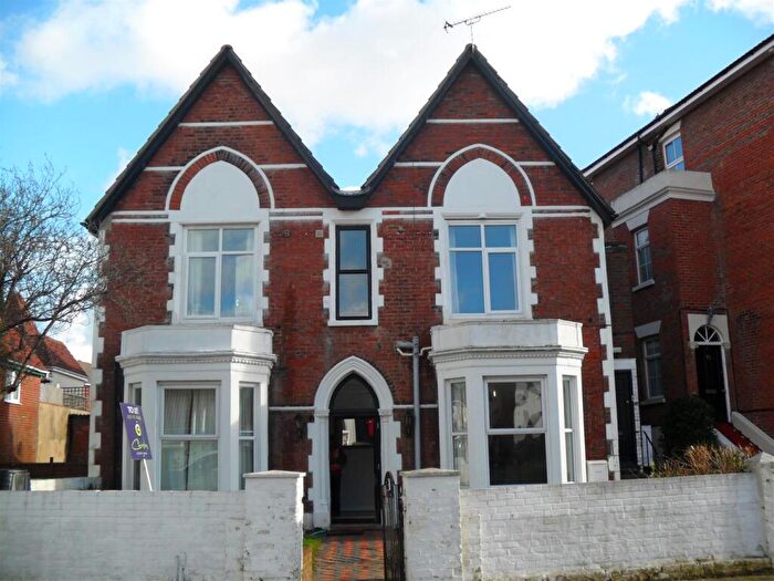 1 Bedroom Apartment To Rent In Kenilworth Road, Southsea, PO5