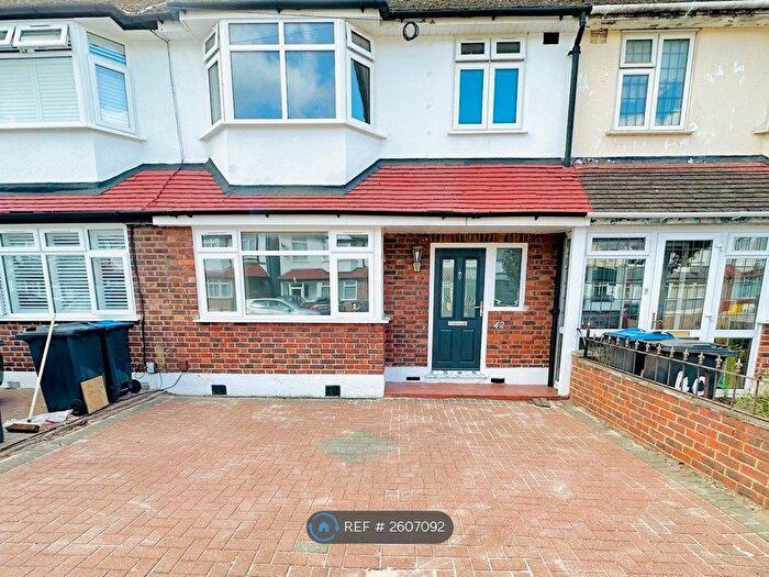 4 Bedroom Terraced House To Rent In Greenwood Road, Mitcham, CR4