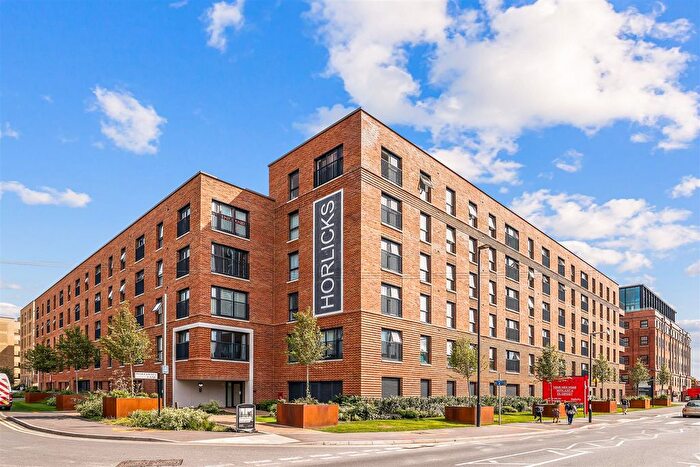 2 Bedroom Property To Rent In Memorial Avenue, Slough, SL1