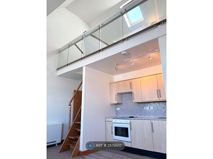 1 Bedroom Flat To Rent In Shaftesbury Crusade, Bristol, BS2