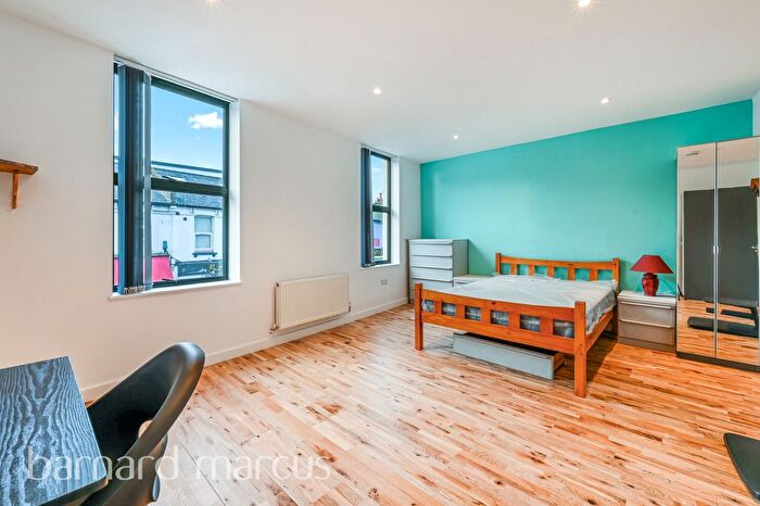 4 Bedroom Flat To Rent In Selkirk Road, London, SW17