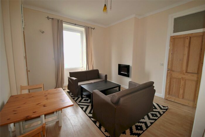 1 Bedroom Flat To Rent In Rossie Place, Edinburgh, EH7