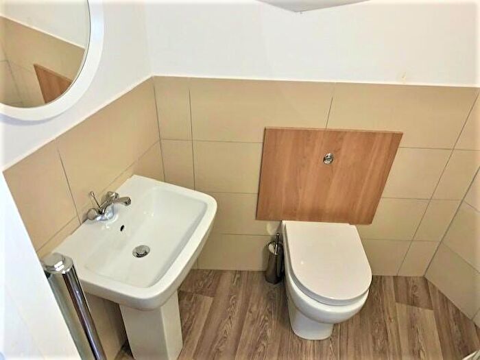 2 Bedroom Duplex To Rent In Richmond Road, Cardiff(City), CF24