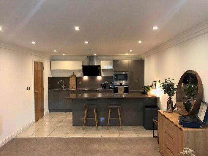 2 Bedroom Duplex To Rent In Sandhill Lane, Moortown, Leeds, LS17