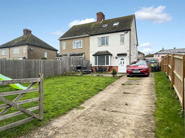 2 Bedroom Semi-Detached House For Sale In Highland View, South Newton, SP2