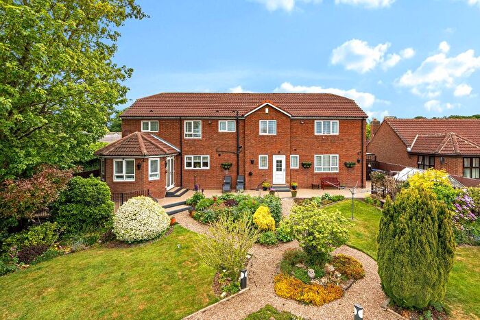 5 Bedroom Detached House For Sale In Ash Tree Garth, Barkston Ash, Tadcaster, LS24