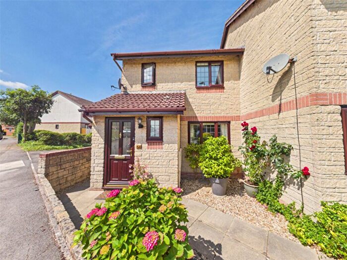 3 Bedroom Semi-Detached House For Sale In The Worthys, Bradley Stoke, Bristol, South Gloucestershire, BS32