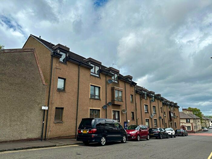 2 Bedroom Flat To Rent In Common Green, Hamilton, ML3