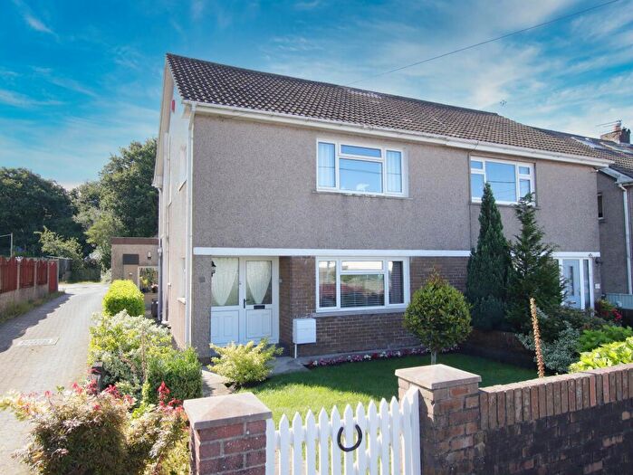 3 Bedroom Semi-Detached House For Sale In Wood View, Brynna, Pontyclun, CF72