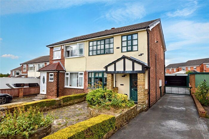 3 Bedroom Semi-detached House For Sale In Ashleigh Gardens, Woodlesford, Leeds, West Yorkshire, LS26