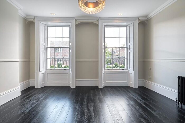3 Bedroom Terraced House For Sale In Shepherdess Walk, Hackney, N1 - Photo 4