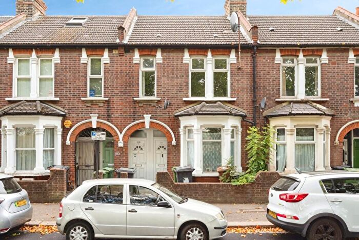 2 Bedroom Flat For Sale In Dames Road, London, E7