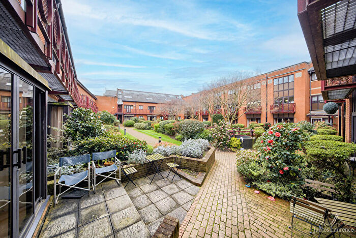 2 Bedroom Apartment To Rent In Kings Court, Cox Street, St Pauls Square, B3