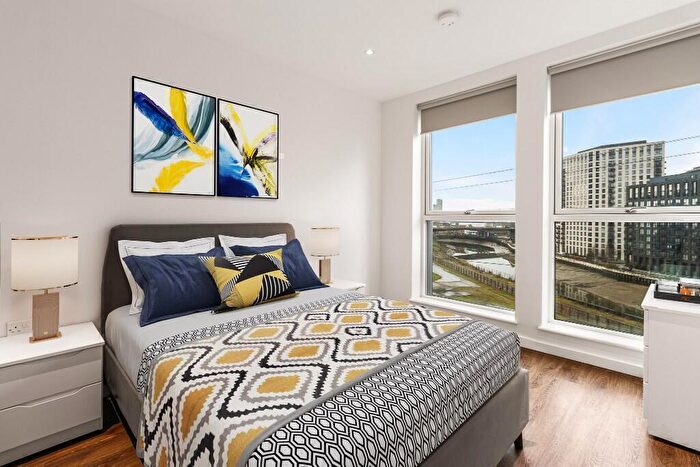 2 Bedroom Apartment To Rent In Silvertown Way, London, E16