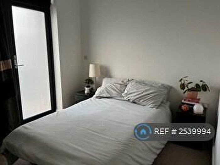 1 Bedroom Flat To Rent In Invicta, Bristol, BS1