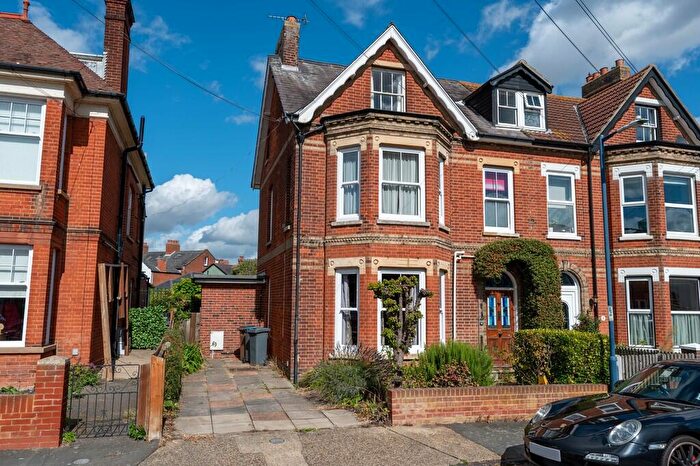 6 Bedroom Semi-Detached House For Sale In Montague Road, Felixstowe, IP11