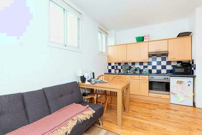 1 Bedroom Flat To Rent In Brecknock Road, Tufnell Park - Camden, N7
