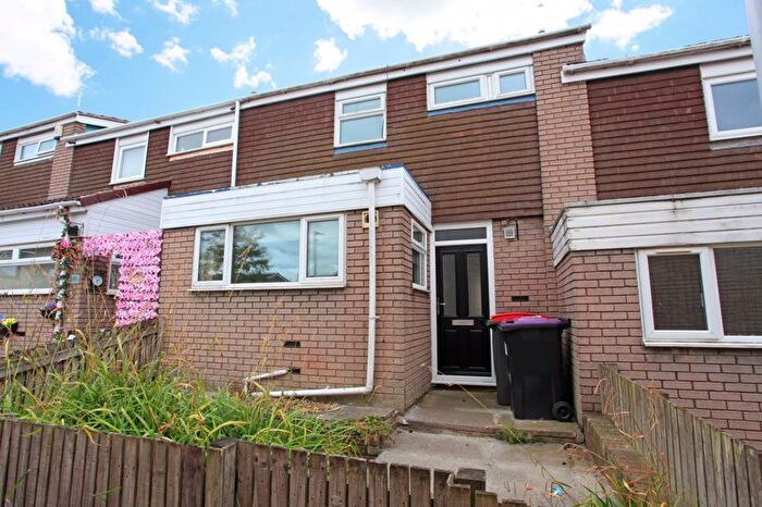 3 Bedroom Terraced House To Rent In Woodrows, Woodside, TF7