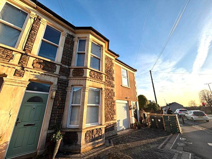 4 Bedroom House To Rent In Soundwell Road, Kingswood, Bristol, BS15