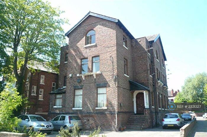 2 Bedroom Flat To Rent In Denison Court, Manchester, M14