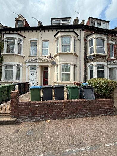 Studio To Rent In Cann Hall Road, Leytonstone, E11