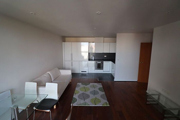 2 Bedroom Flat To Rent In Holliday Street, Birmingham, B1