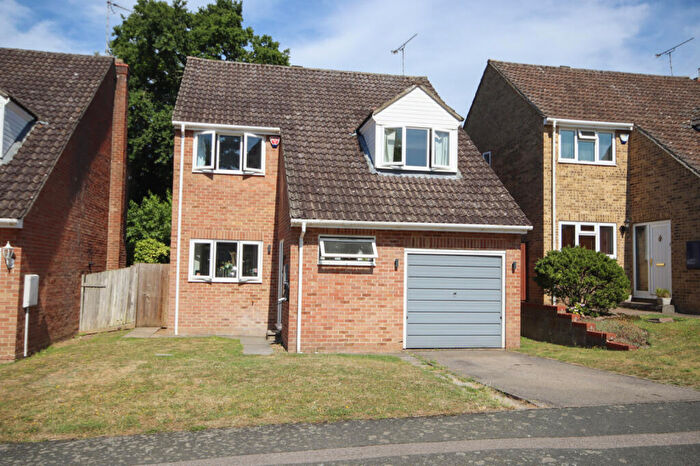 4 Bedroom Detached House For Sale In Parker Close, Rainham, ME8
