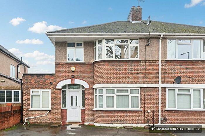 3 Bedroom Semi Detached House For Sale In Alexandra Avenue, Harrow, HA2