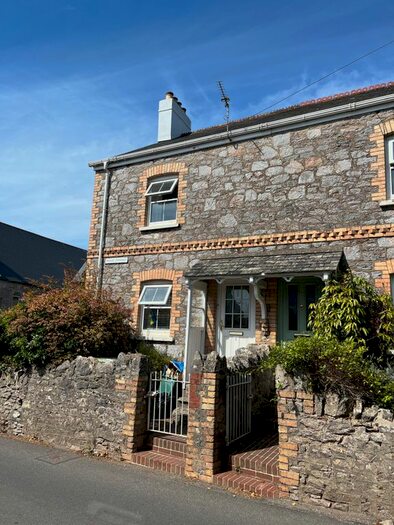 3 Bedroom End Of Terrace House To Rent In Wesley Terrace, Newton Abbot, Devon, TQ12