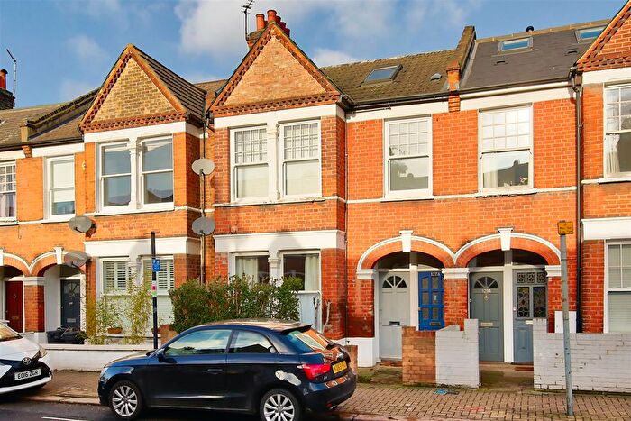2 Bedroom Maisonette To Rent In Penwith Road, London, SW18