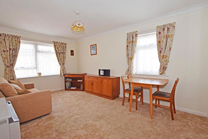 1 Bedroom Apartment For Sale In Lady Place Court, Market Square, Alton, Hampshire, GU34