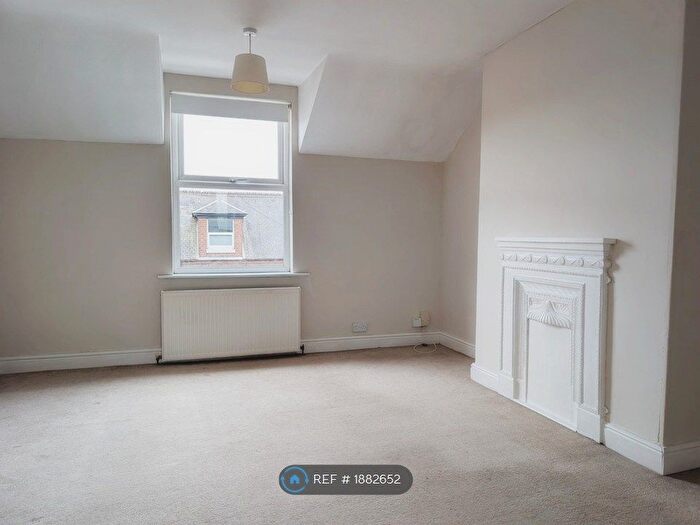1 Bedroom Flat To Rent In Waldeck Road, Nottingham, NG5