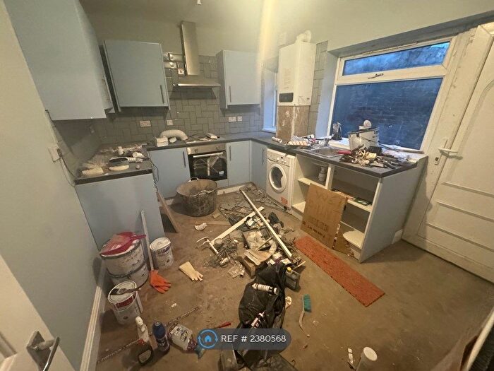 6 Bedroom Terraced House To Rent In Croydon Road, Newcastle Upon Tyne, NE4