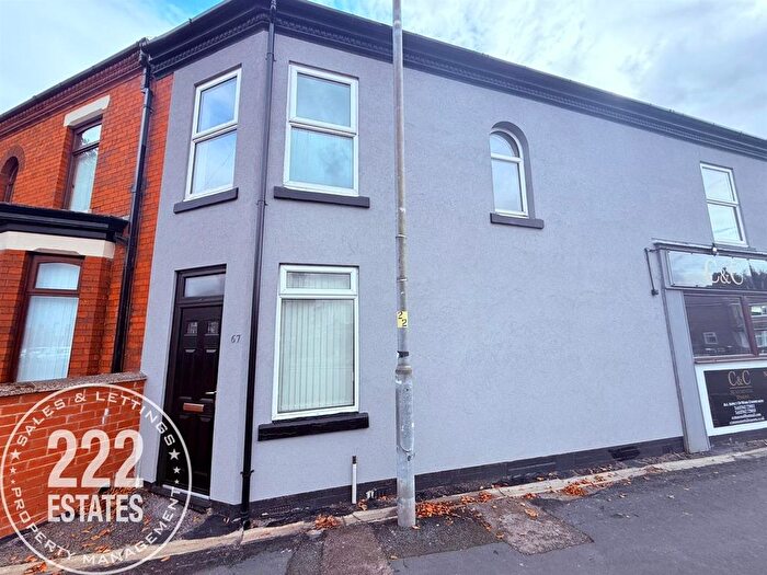 2 Bedroom Flat To Rent In Folly Lane, Warrington, WA5