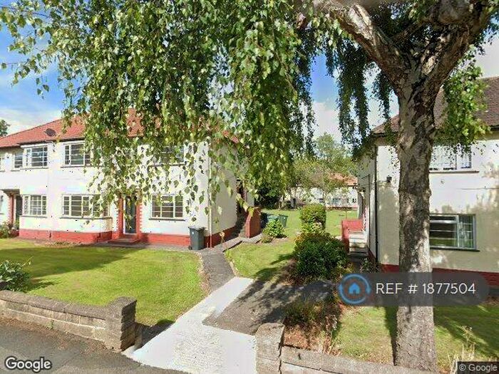 3 Bedroom Flat To Rent In Sandringham Gardens, Leeds, LS17