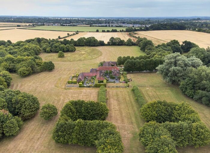 6 Bedroom Detached House For Sale In Meysey Hampton, Cirencester, Gloucestershire, GL7