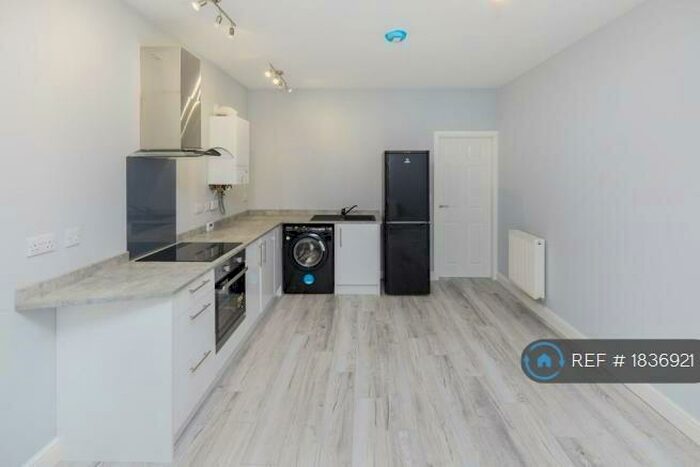 2 Bedroom Flat To Rent In Bowmer Road, Derby, DE24