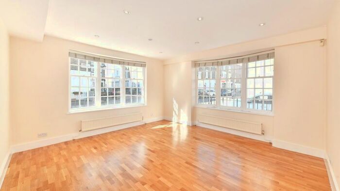 3 Bedroom Town House To Rent In Ivor Place, London, NW1