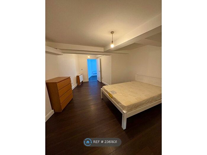 1 Bedroom Flat To Rent In Belsize Road, London, NW6