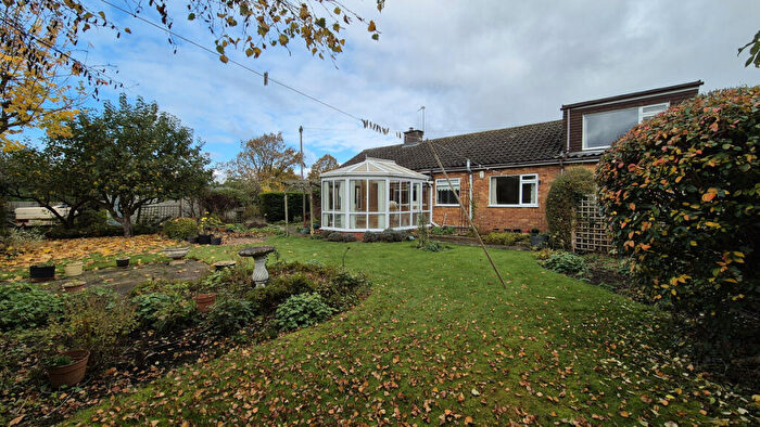 3 Bedroom Detached Bungalow For Sale In Stonebridge Lane, Long Itchington, CV47