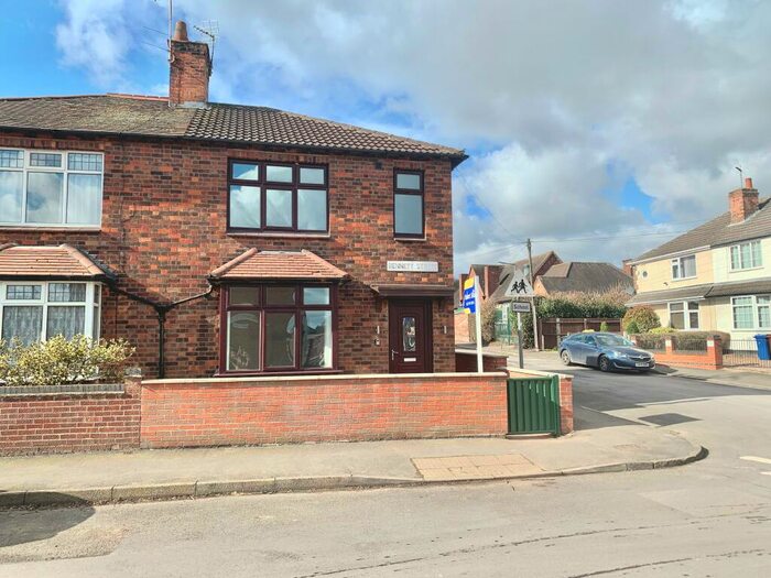 3 Bedroom Semi-Detached House To Rent In Bennett Street, Sandiacre, NG10